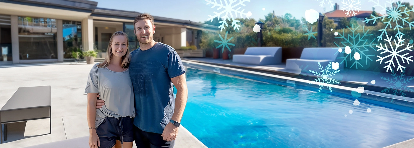 Startseite_Header_20-Jahre-Apoolco-Jubilaeum_David-und-Lea-stolze-Poolbesitzer_xmas2025